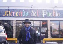 Chicago’s Mayor Visits ¡WEPA! Mercado del Pueblo